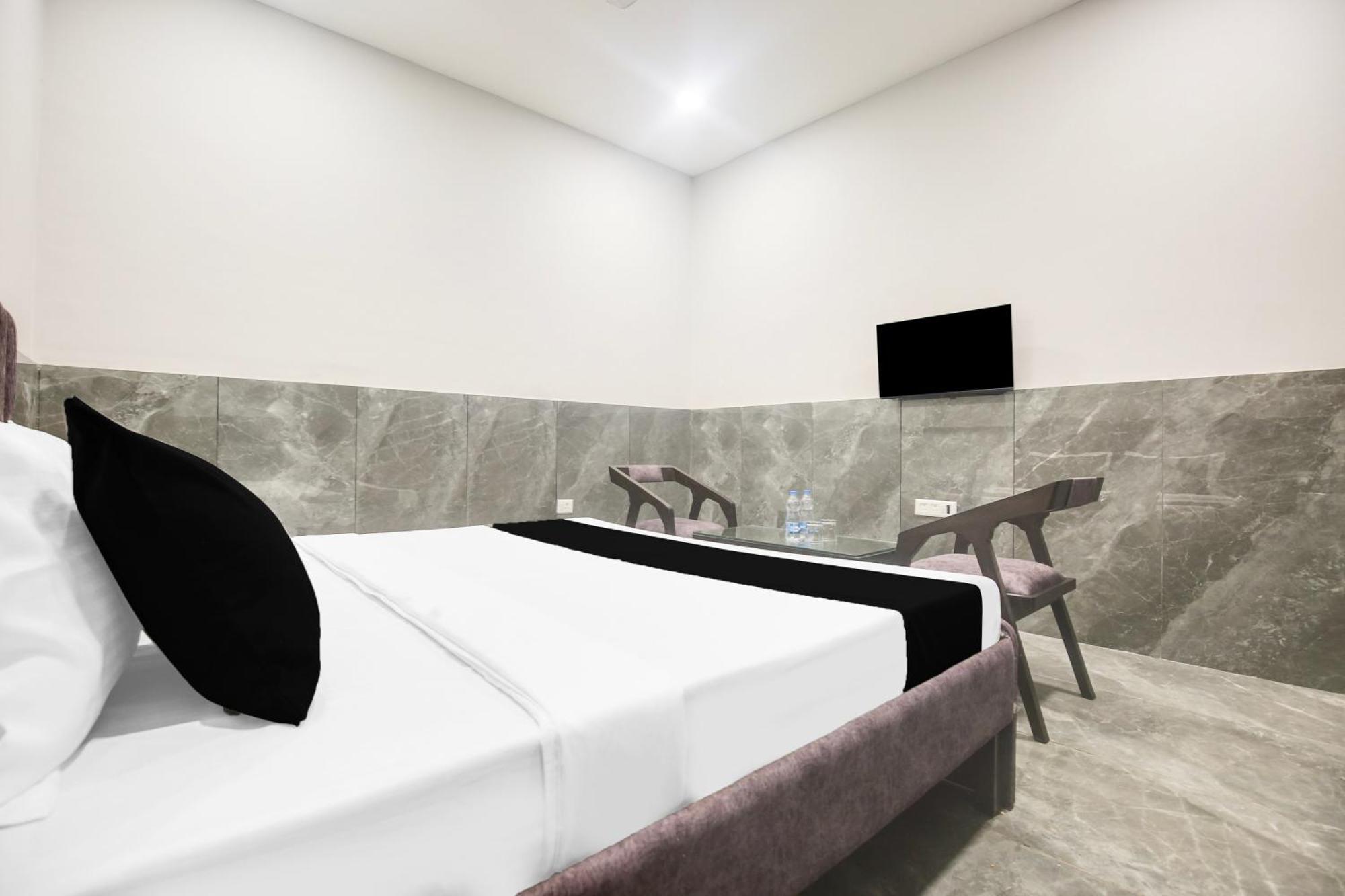 Hotel O Ravi & Banquet Lalewal Zewnętrze zdjęcie